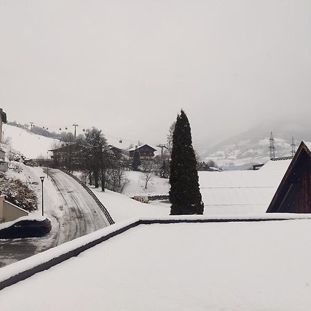 Appartement Schoenpflug Kaprun Exteriör bild